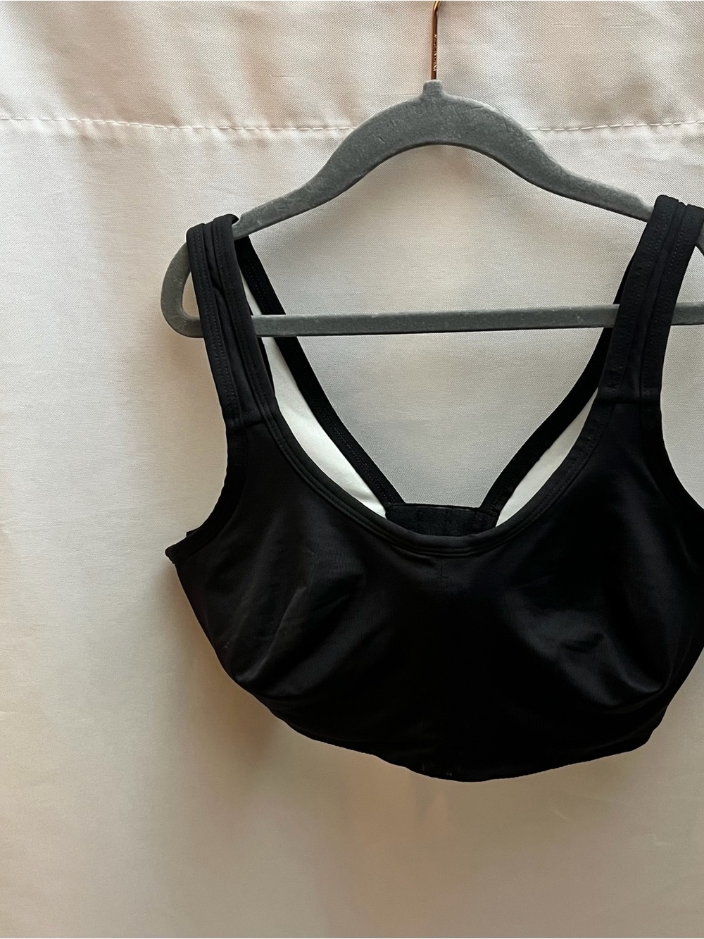 Bali Women’s Black Supportive Sports Bra Size 34/36 D/DD